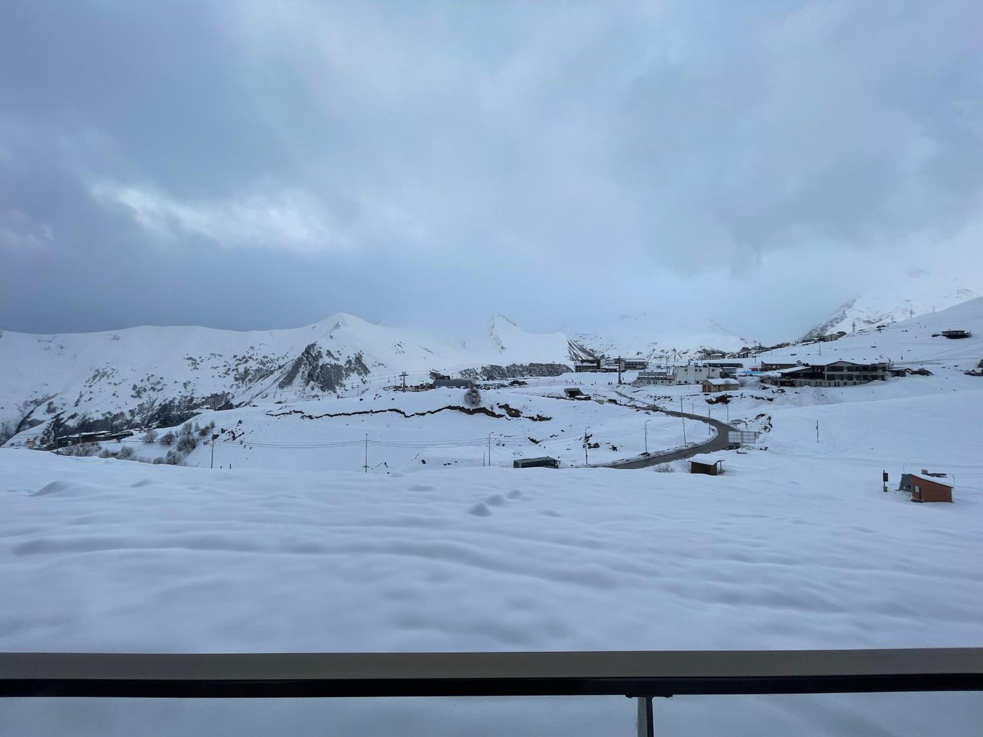 Four Season Gudauri Apartment Room photo
