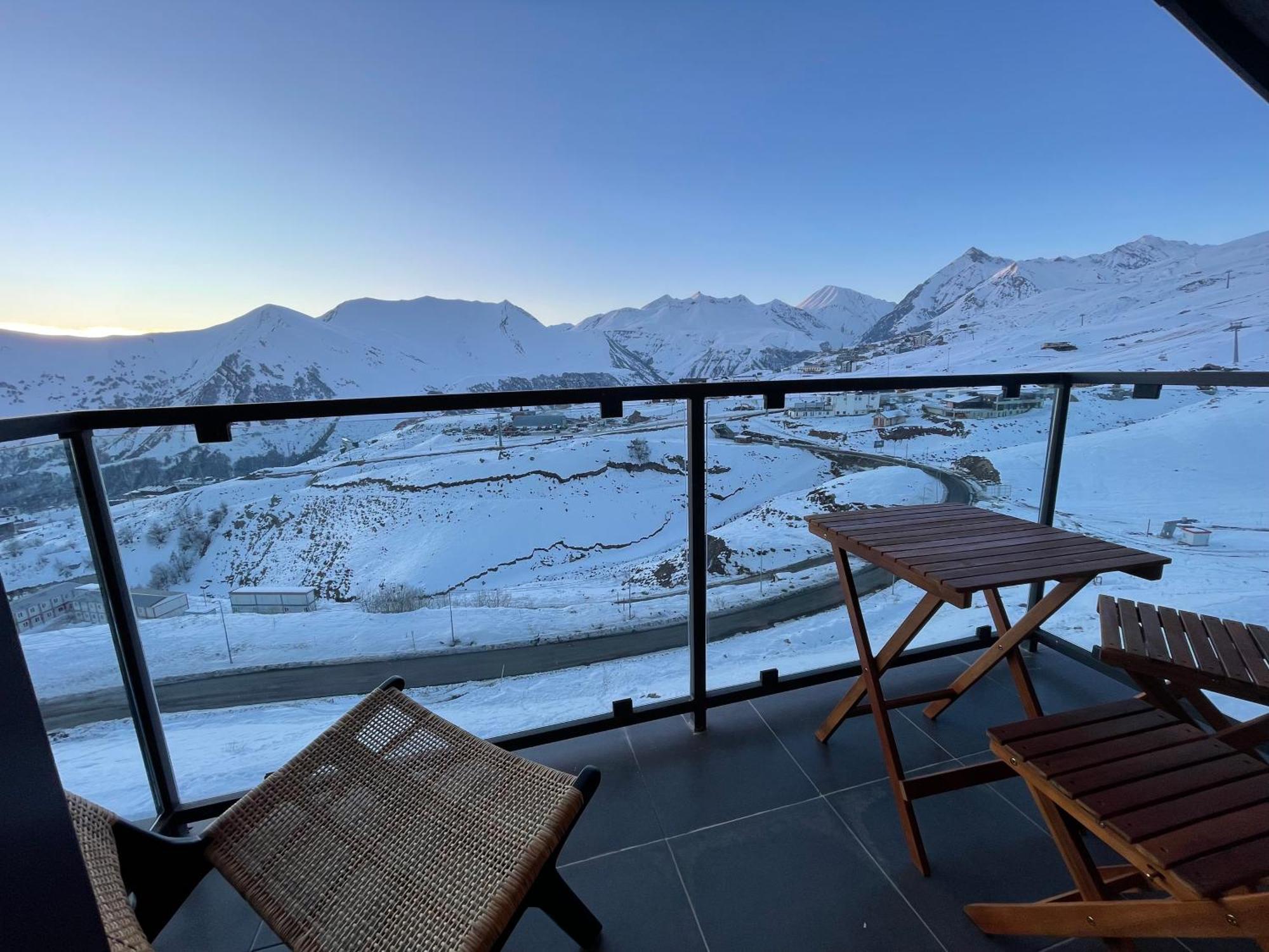 Four Season Gudauri Apartment Exterior photo